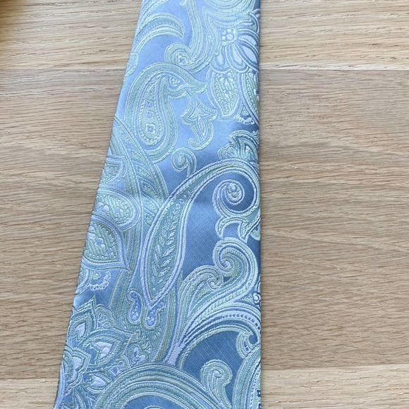 ALEXANDER JULIAN COLOURS Men's Blue Paisley Handmade Polyester Necktie sz OS - Picture 3 of 8